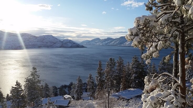 Winter Hikes and Adventure in the Peachland Area